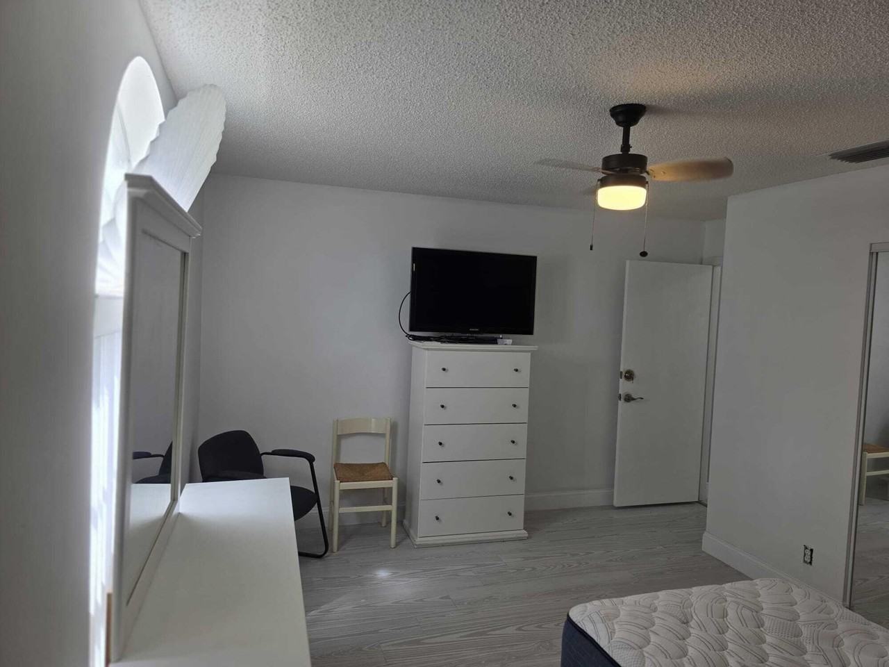 6201 Pond Tree Ct - Photo 6 of 9