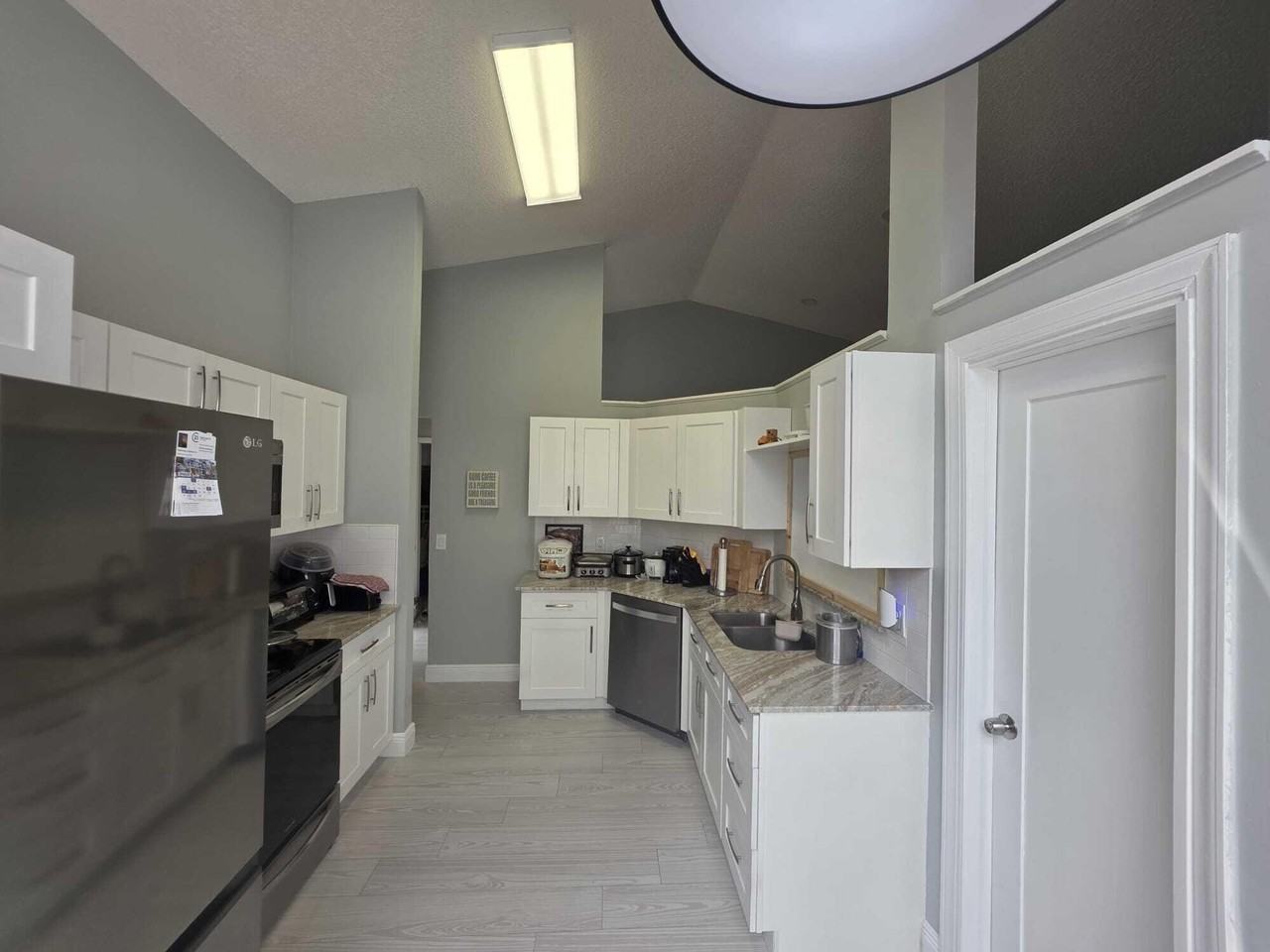 6201 Pond Tree Ct - Photo 7 of 9