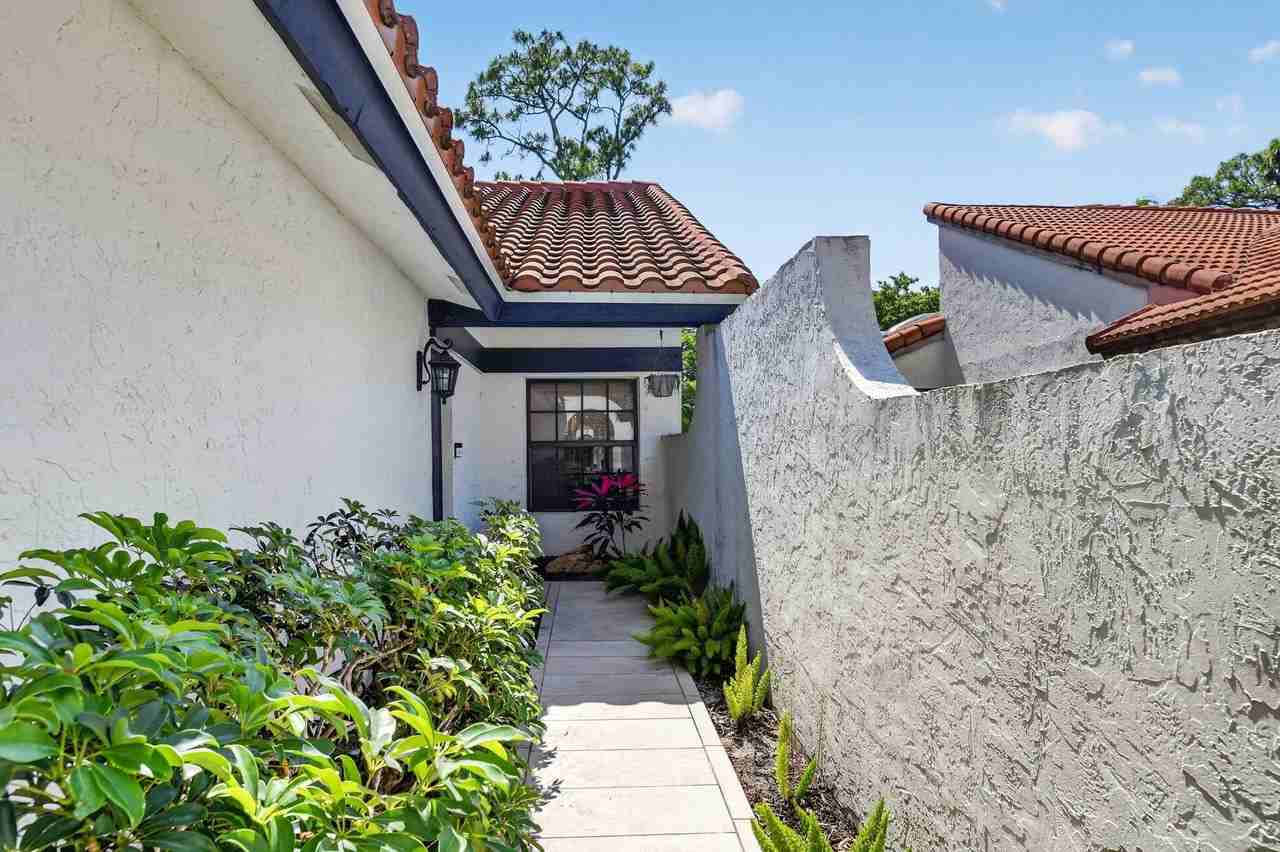 1630 Nw 22nd Ave - Photo 6 of 50