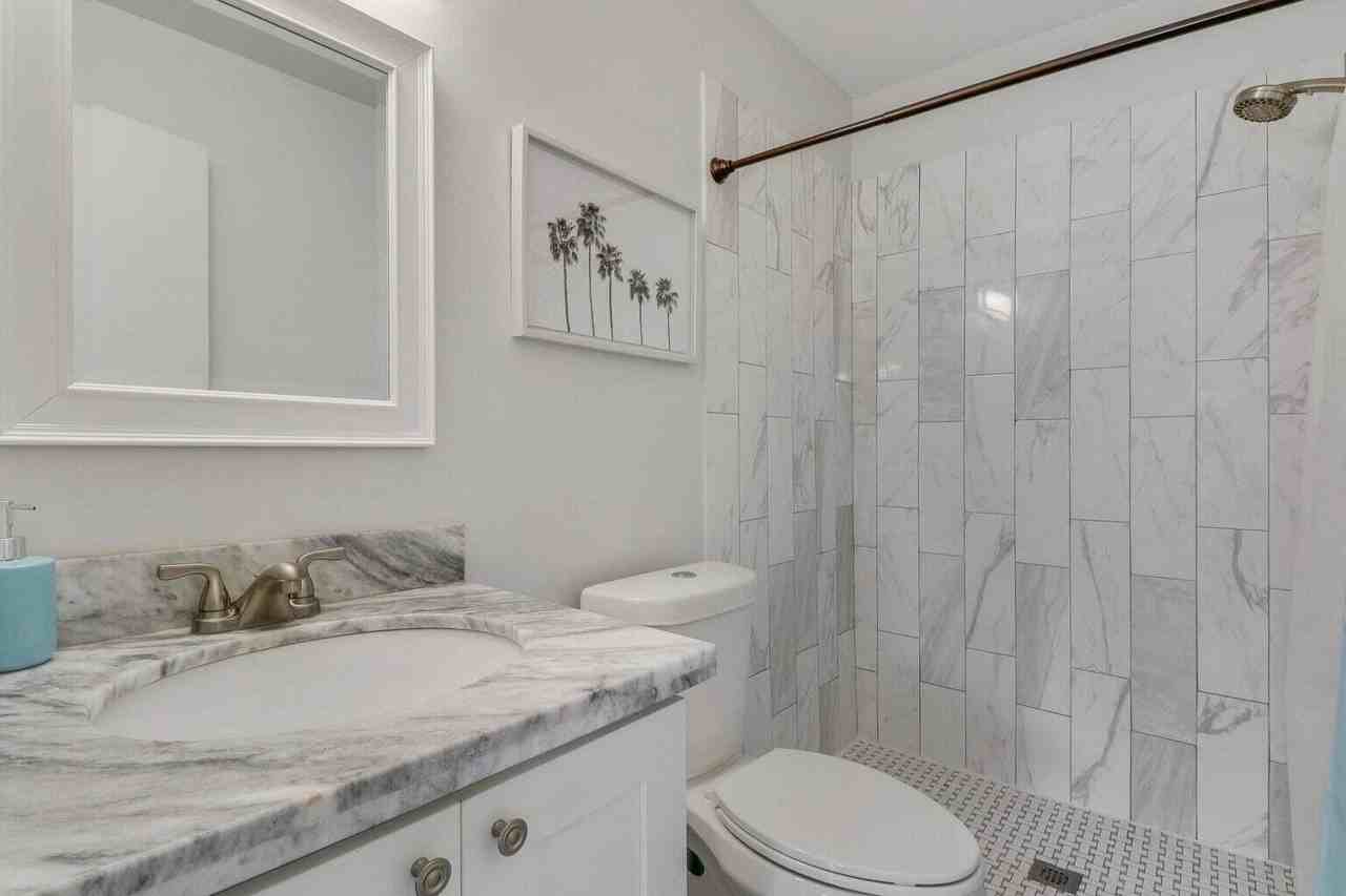 6029 Ebert St - Photo 4 of 8