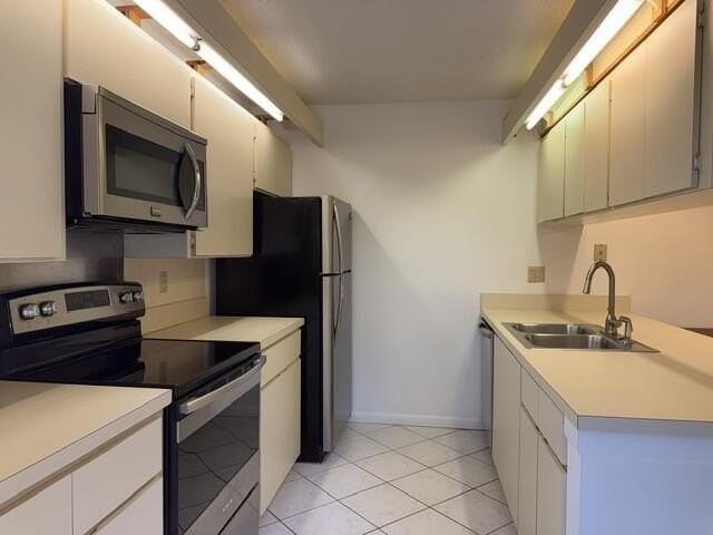 3013 30th Ct - Photo 5 of 25
