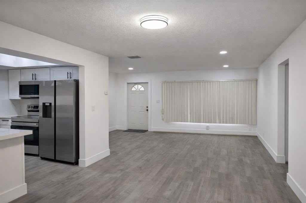 4906 Nw 53rd Ct - Photo 3 of 26