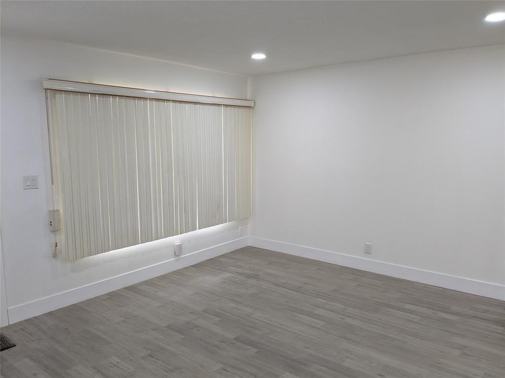 4906 Nw 53rd Ct - Photo 5 of 26
