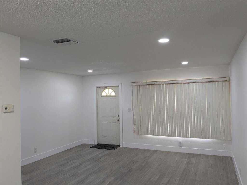 4906 Nw 53rd Ct - Photo 7 of 26