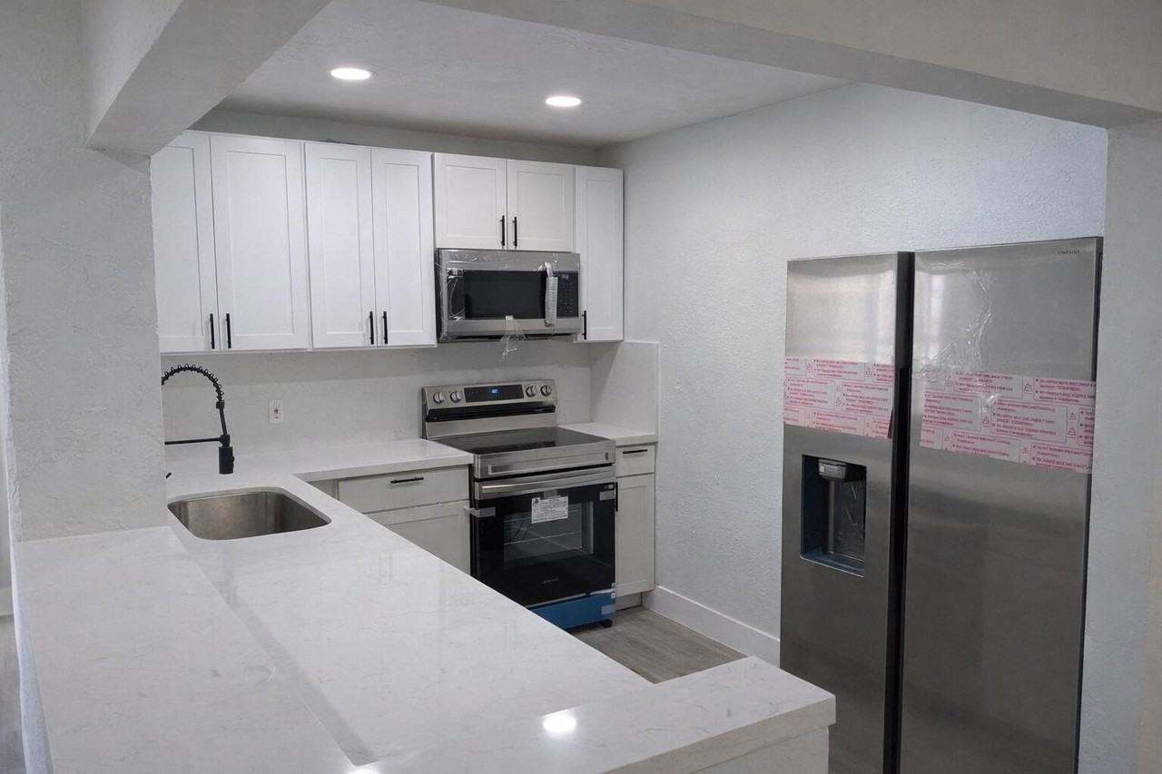 2613 Sw Natura Ave - Photo 3 of 23