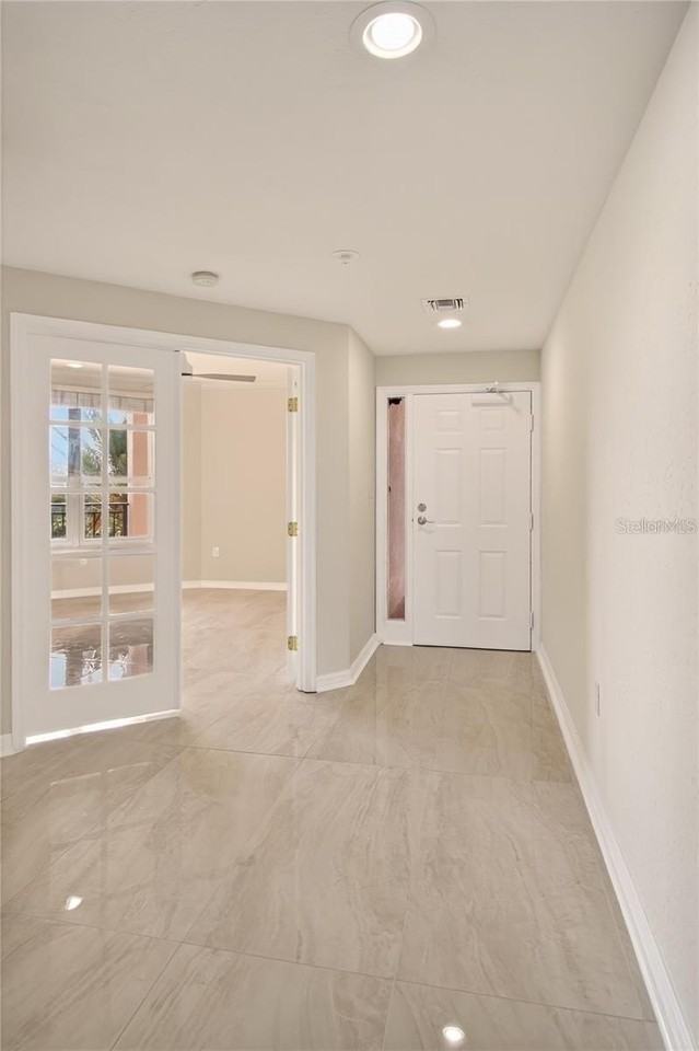 5430 Eagles Point Cir #202 - Photo 4 of 45