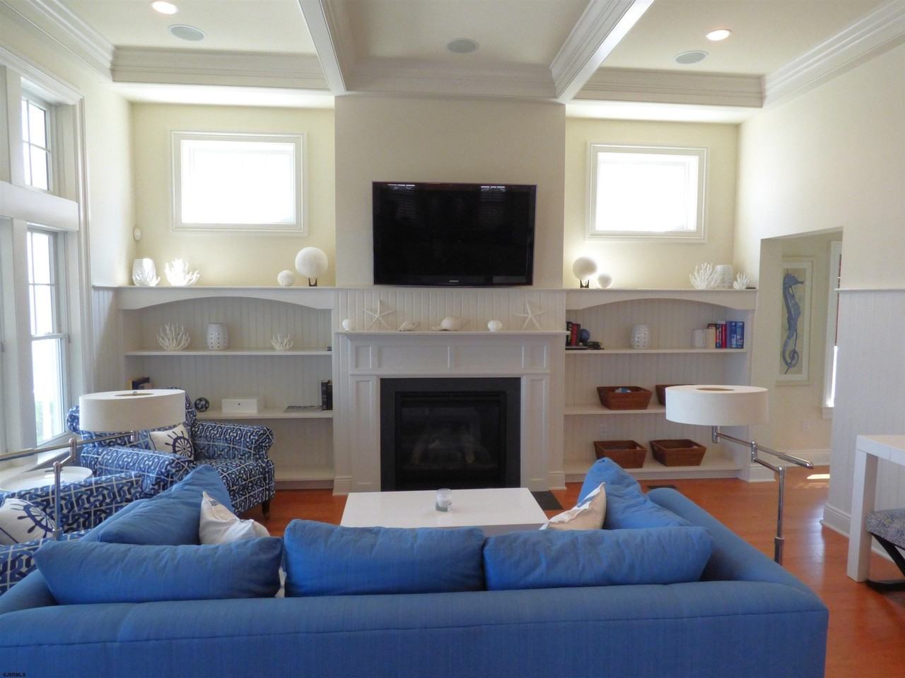 1340 Pleasure Ave - Photo 5 of 48