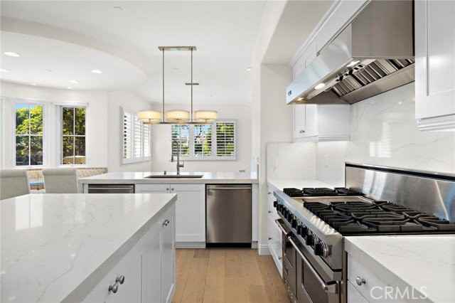 150 Sidney Bay Dr - Photo 3 of 8