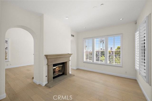 150 Sidney Bay Dr - Photo 6 of 8