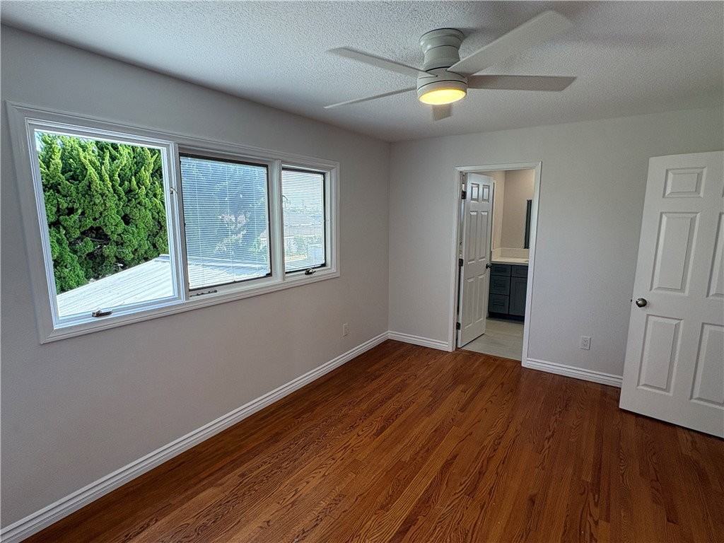 5902 Nordina Dr - Photo 3 of 8