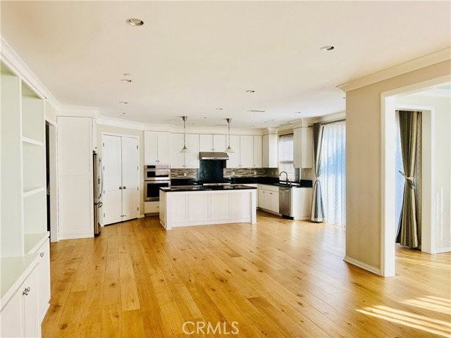 102 Chestnut Grv - Photo 6 of 8