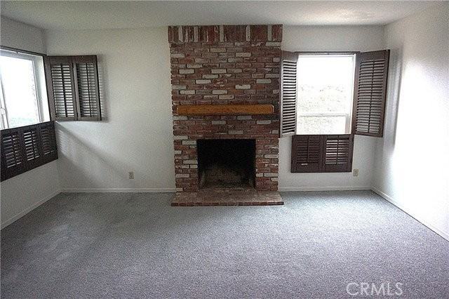 9281 Woodcrest Dr - Photo 2 of 8