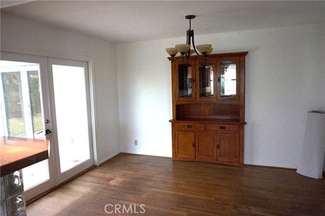 9281 Woodcrest Dr - Photo 5 of 8