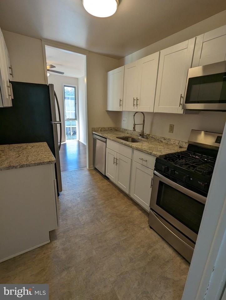 7145 Donnell Pl #D3 - Photo 5 of 14