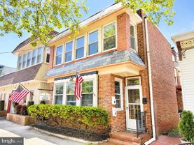 522 Main St #B - Photo 1 of 1