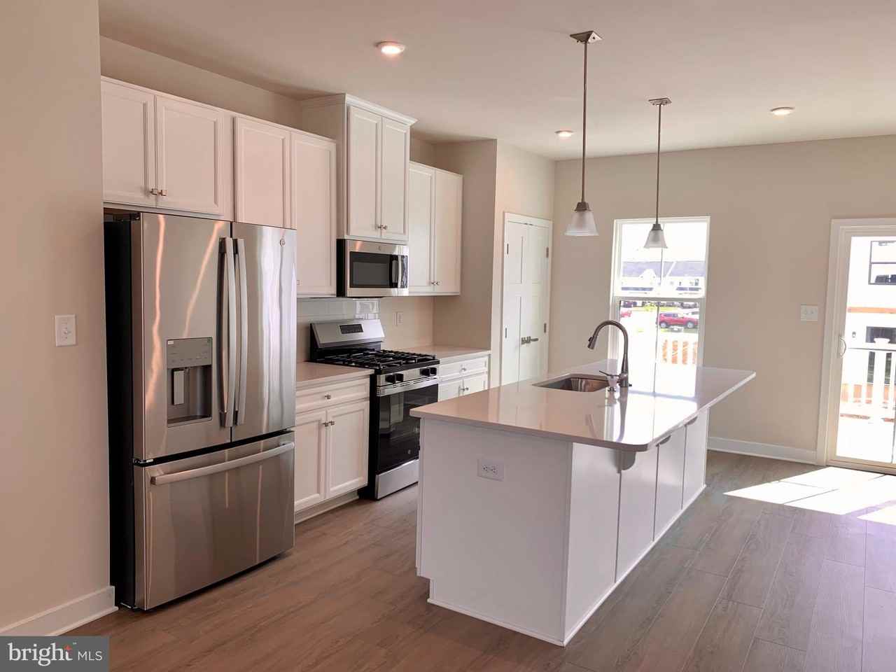 65 Rosemary Way - Photo 7 of 33