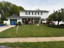 321 Surrey Rd - Photo 1 of 1