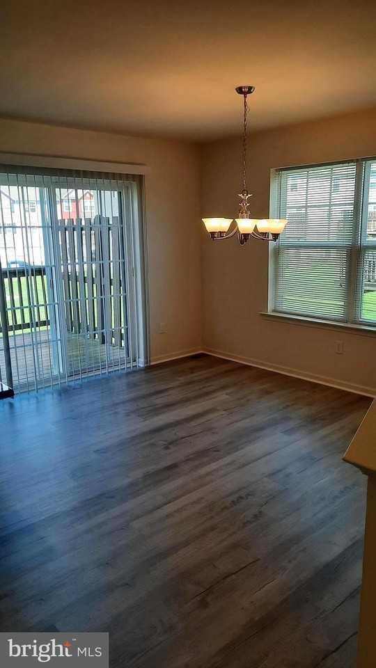 807 Schooner Ln - Photo 5 of 16
