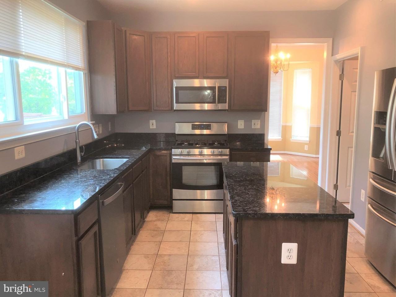 46902 Wesleyan Ct - Photo 5 of 34