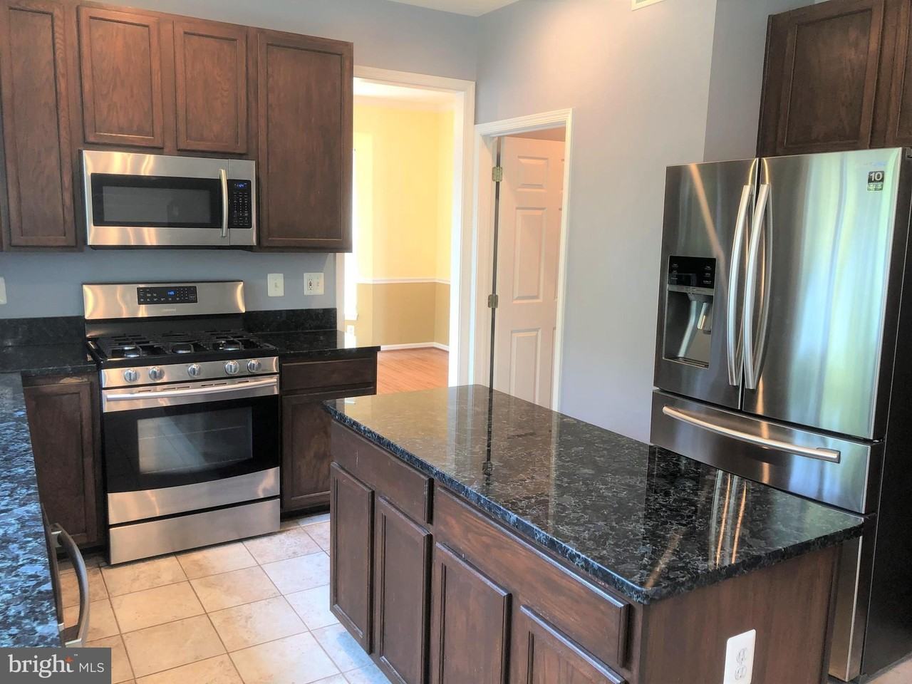 46902 Wesleyan Ct - Photo 6 of 34