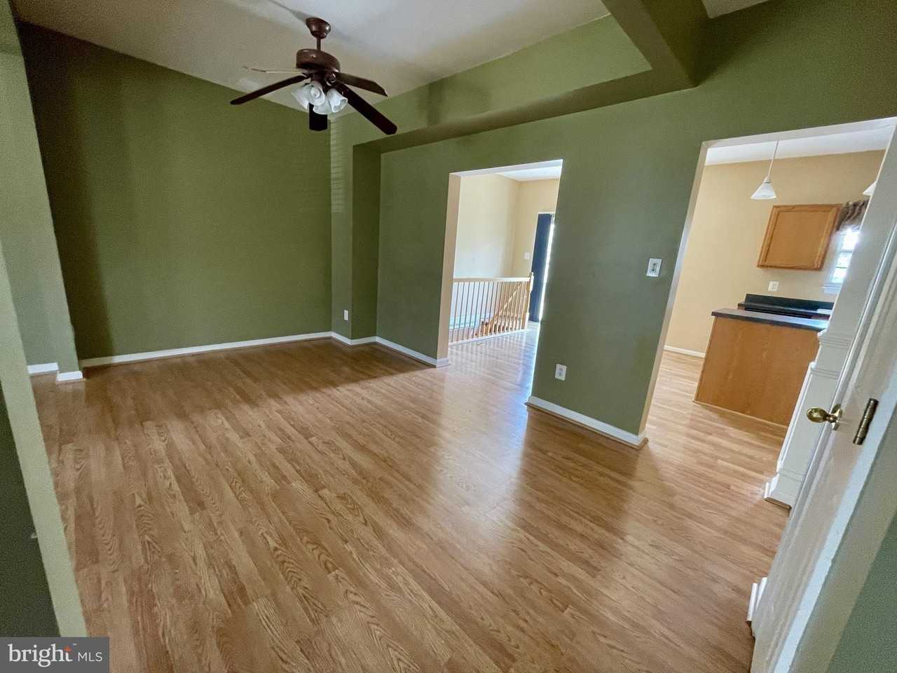 565 Tuliptree Sq Ne - Photo 4 of 34