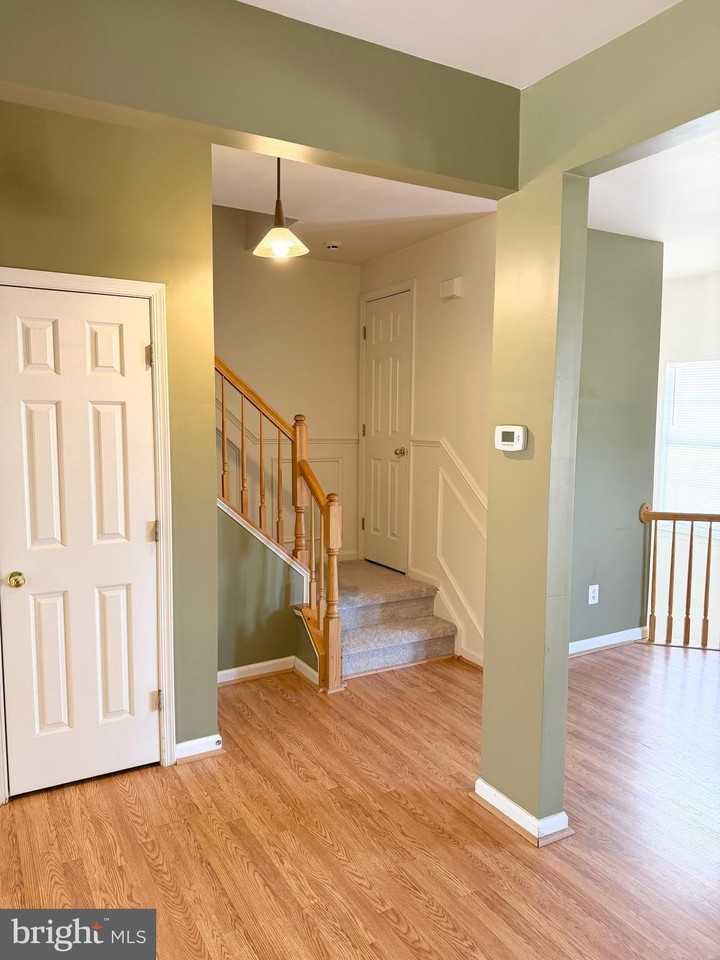 565 Tuliptree Sq Ne - Photo 7 of 34