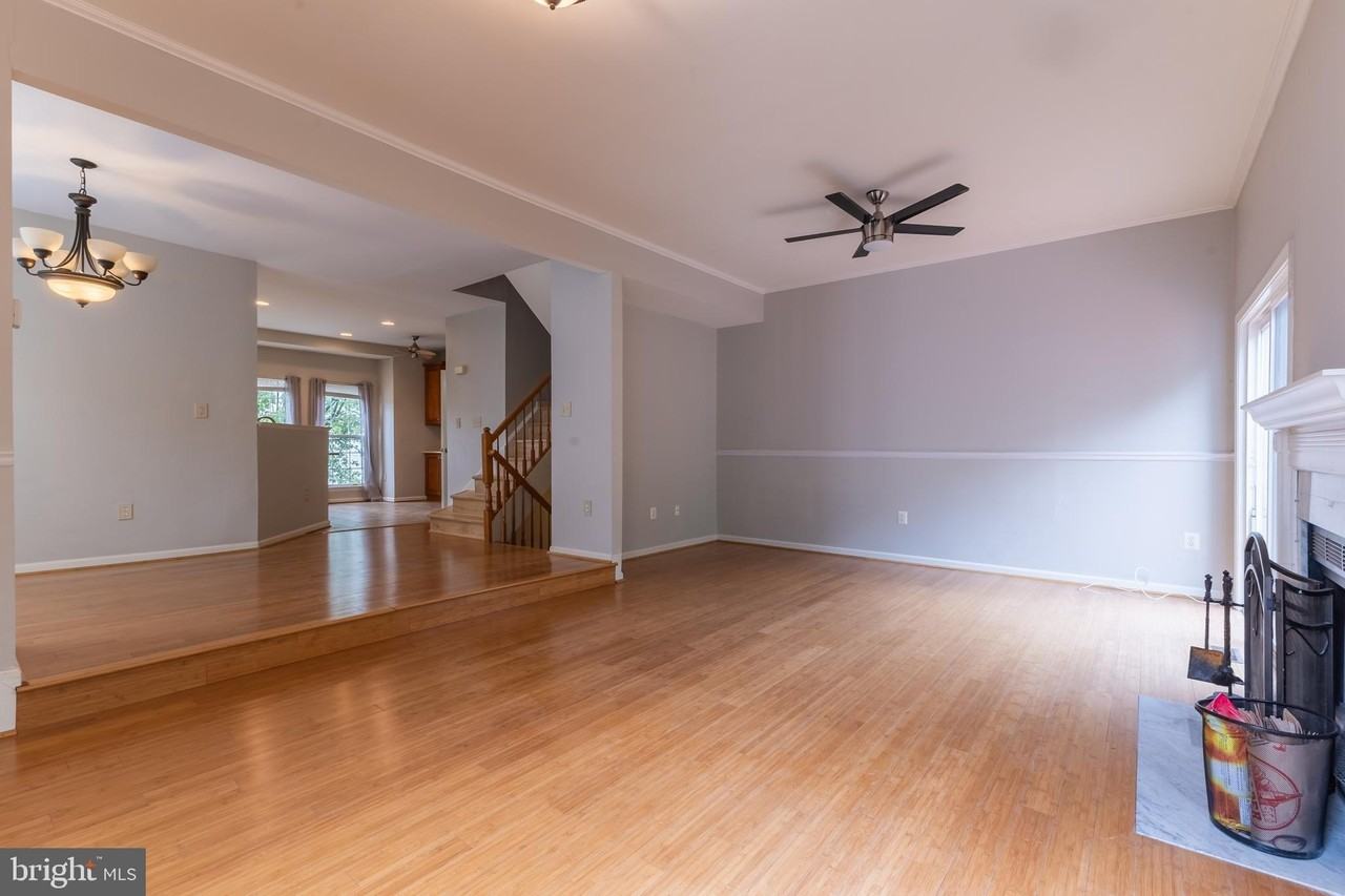20283 Glenrobin Ter - Photo 6 of 30