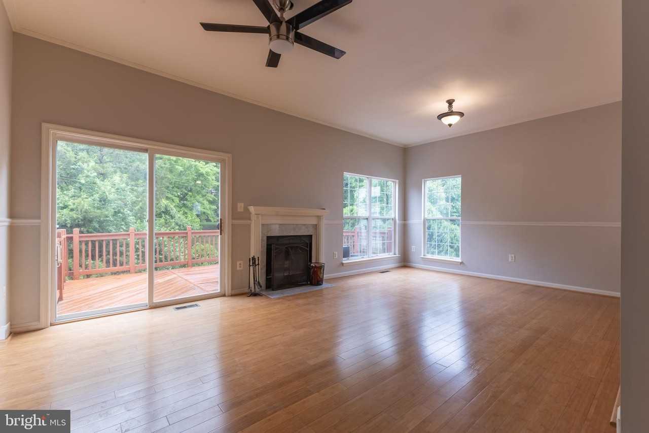 20283 Glenrobin Ter - Photo 7 of 30