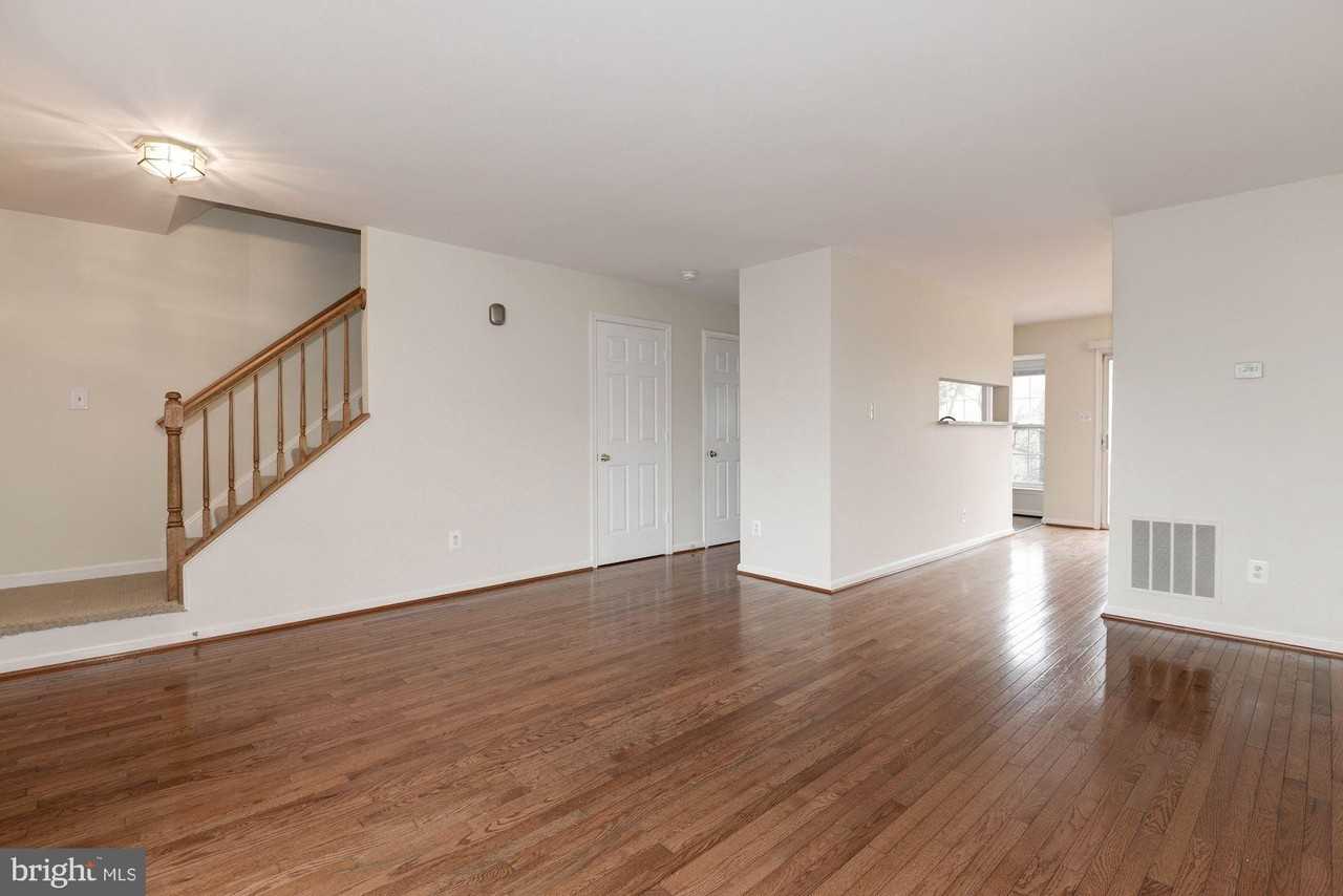 22037 Manning Sq - Photo 4 of 50