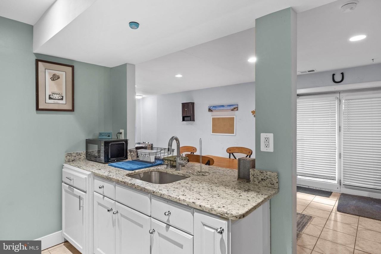 5413 Rainwood Dr - Photo 3 of 21