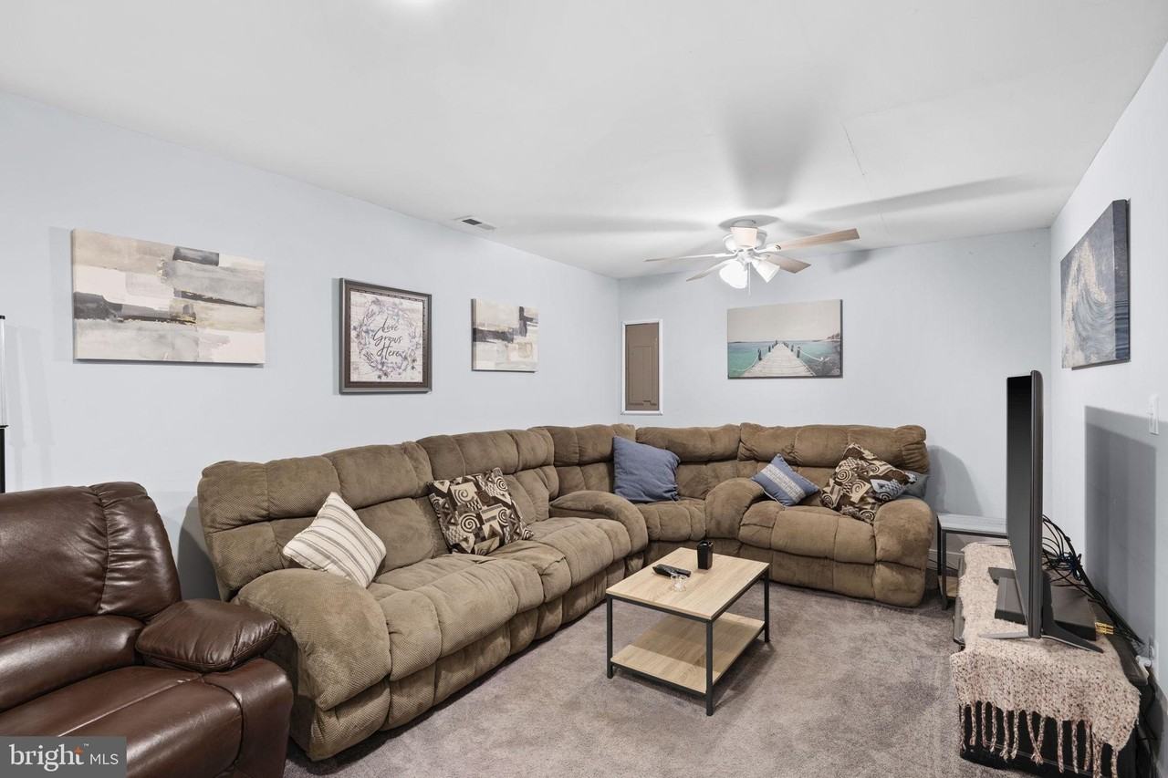 5413 Rainwood Dr - Photo 5 of 21