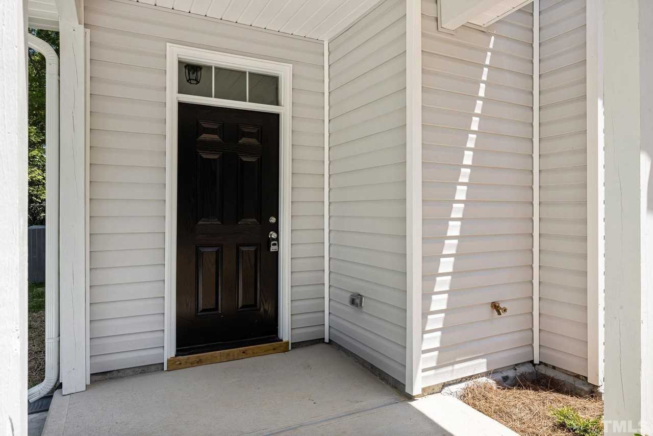 335 E Pine Ave - Photo 2 of 27