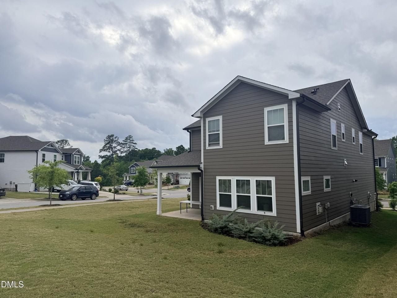 641 Sage Oak Ln - Photo 6 of 33