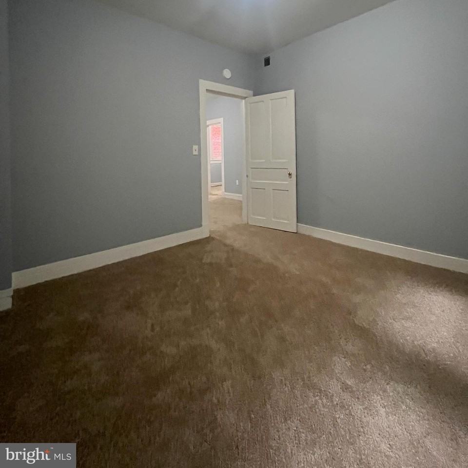 323 Baltimore Ave ##3 - Photo 2 of 12