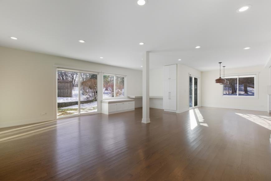 105 Yarrow Ct - Photo 3 of 10