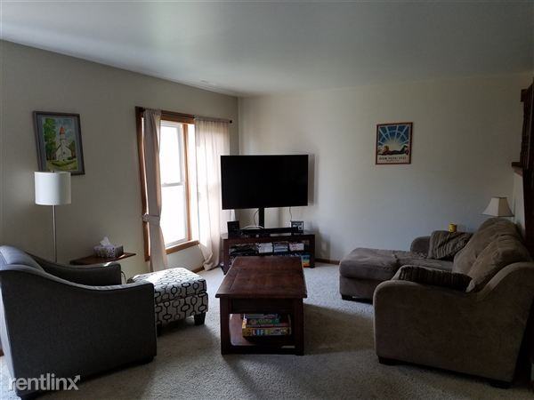 6203 72nd St - Photo 3 of 9