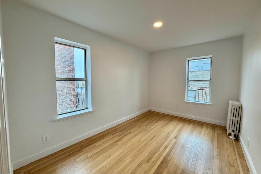 187 Pinehurst Ave - Photo 4 of 6