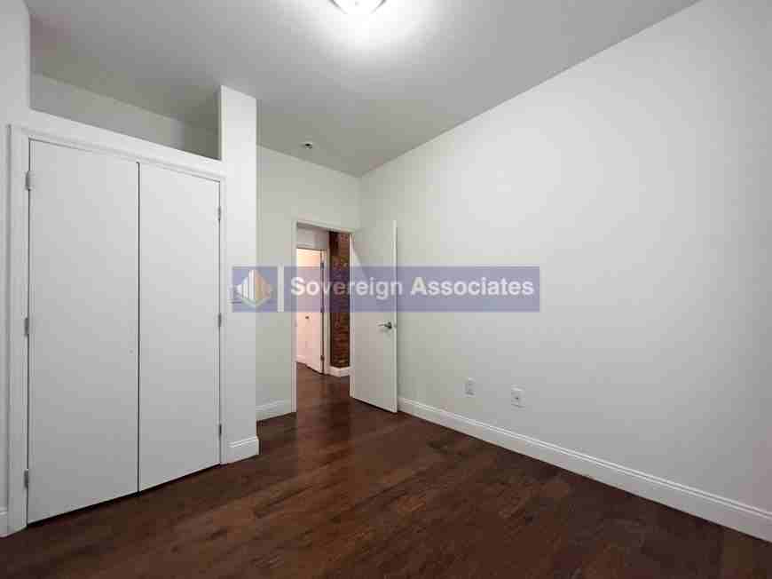285 Saint Nicholas Ave - Photo 6 of 10