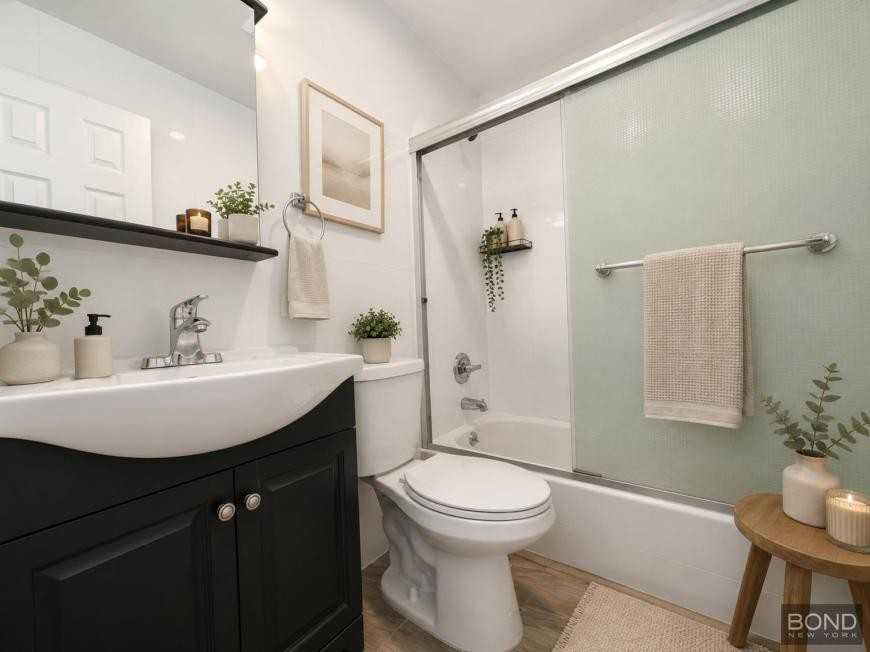 1921 Gates Ave - Photo 4 of 6