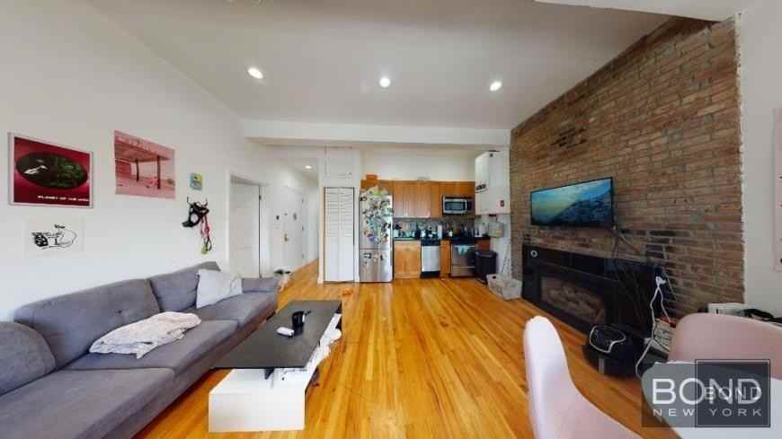 207 2nd Ave - Photo 2 of 10
