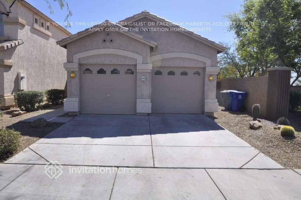 10541 W Almeria Rd