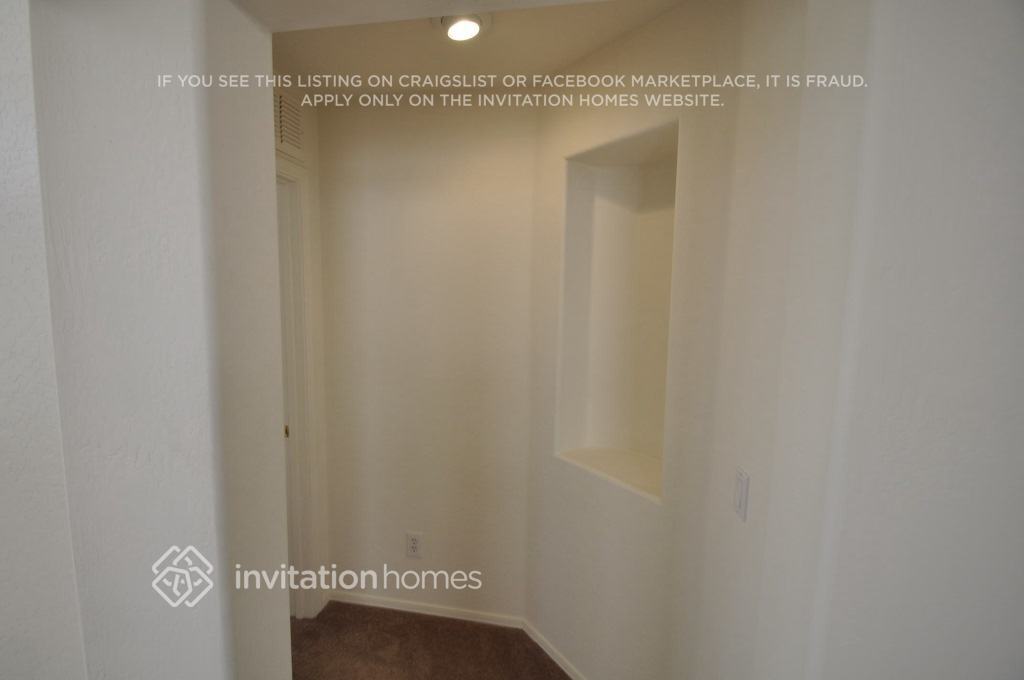 10541 W Almeria Rd - Photo 6 of 19