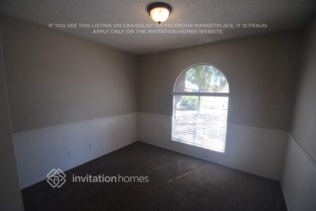656 S Robin Ln - Photo 5 of 13