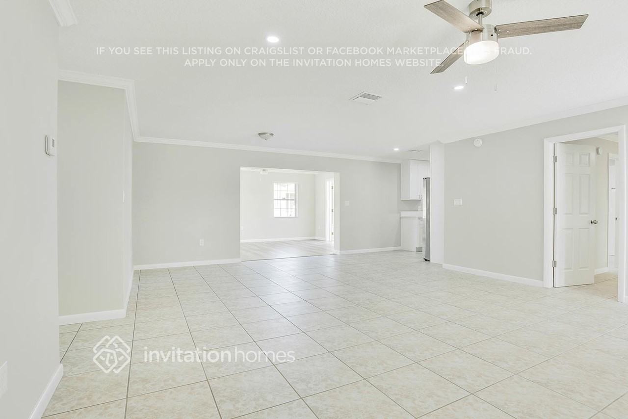 1842 Teakwood Dr - Photo 5 of 24