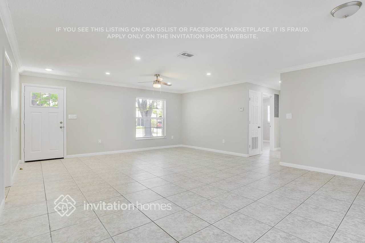 1842 Teakwood Dr - Photo 7 of 24
