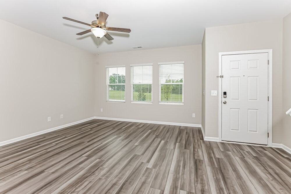 648 Wendell Falls Pkwy - Photo 5 of 17