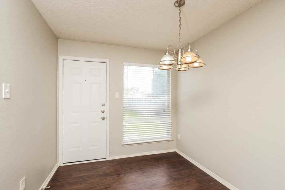 12248 Ortega St - Photo 6 of 16