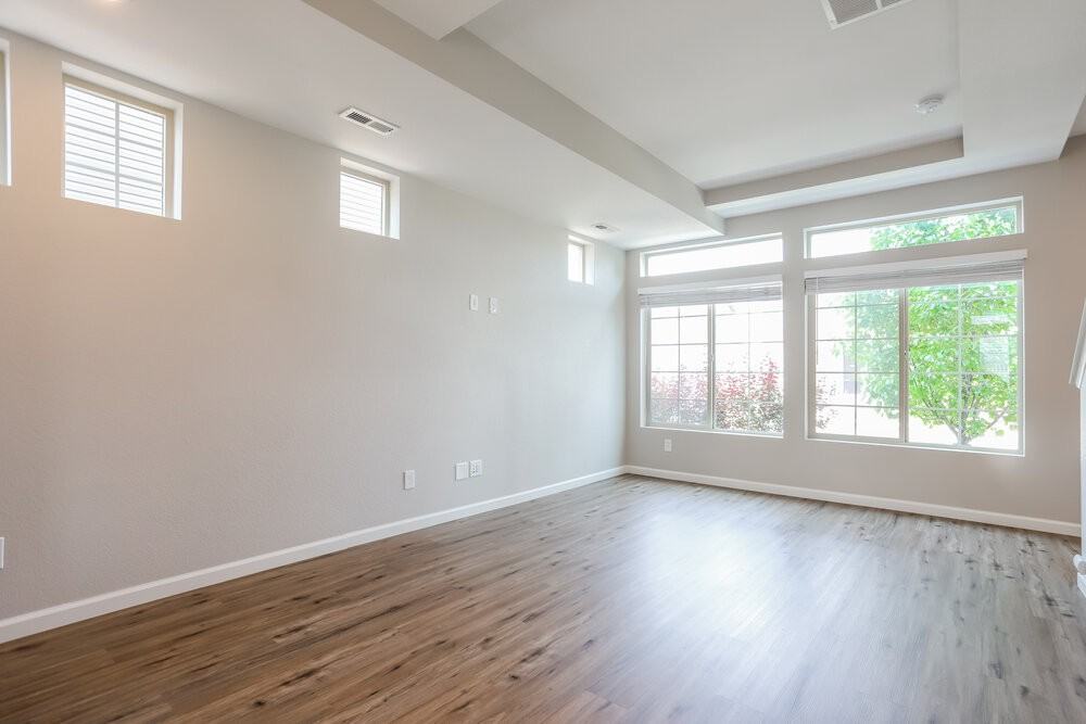 17900 E 106th Ave - Photo 7 of 18