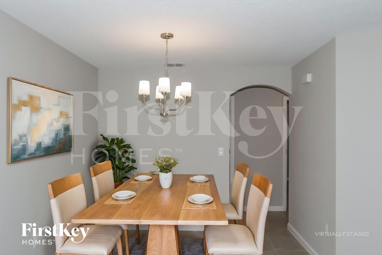 445 Earheart Dr - Photo 6 of 19