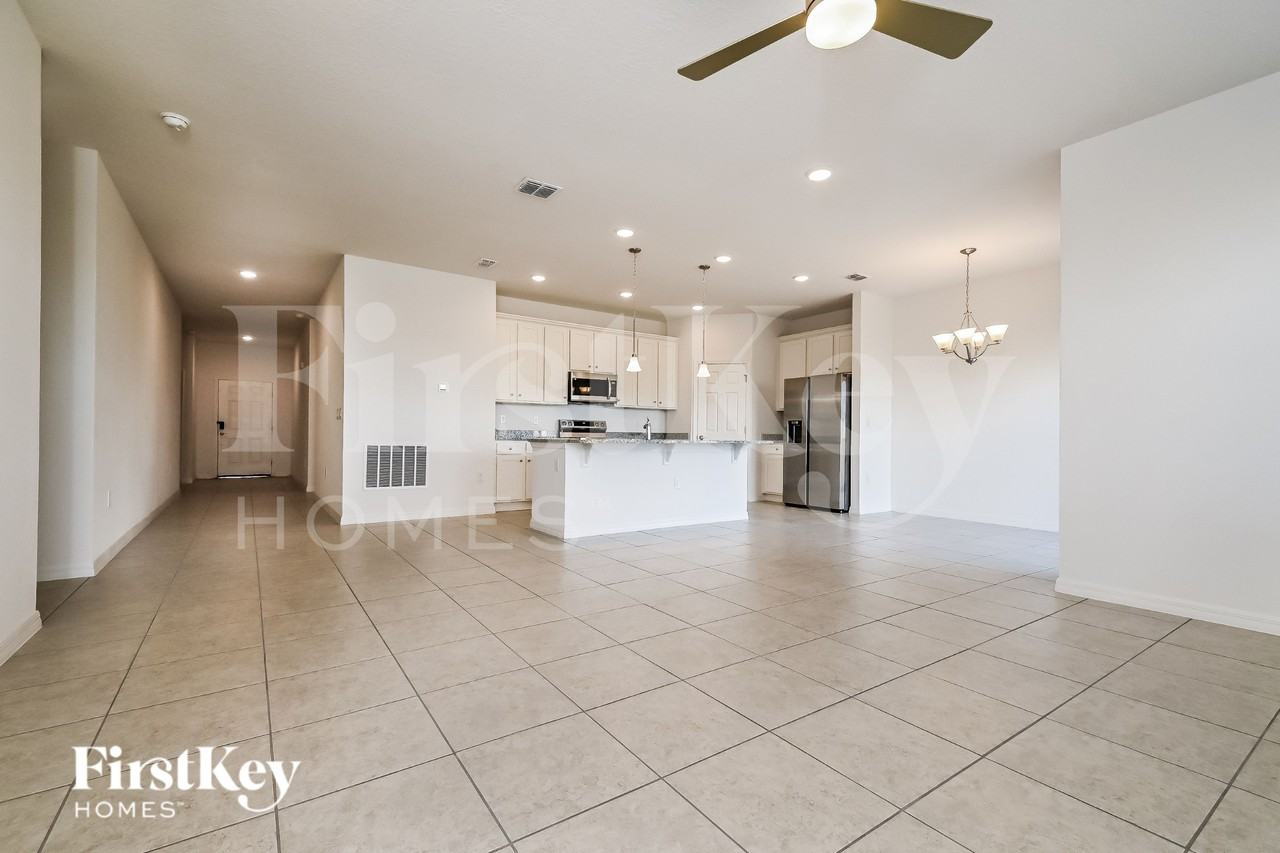 217 Windsor Reserve Dr - Photo 4 of 20